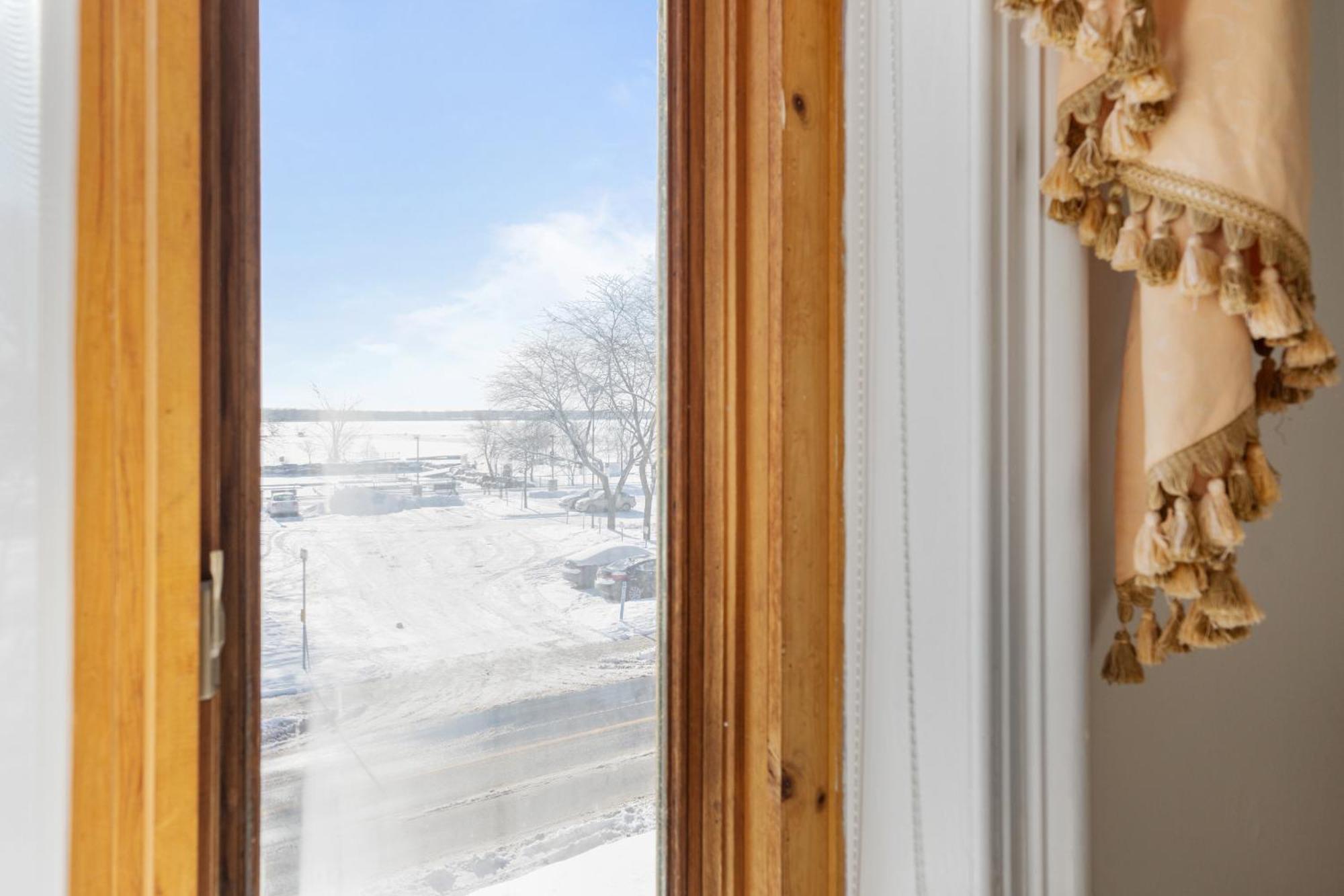 Centennial 6-Bedroom Waterfront Palace Sleeps 14 Montreal Exterior foto
