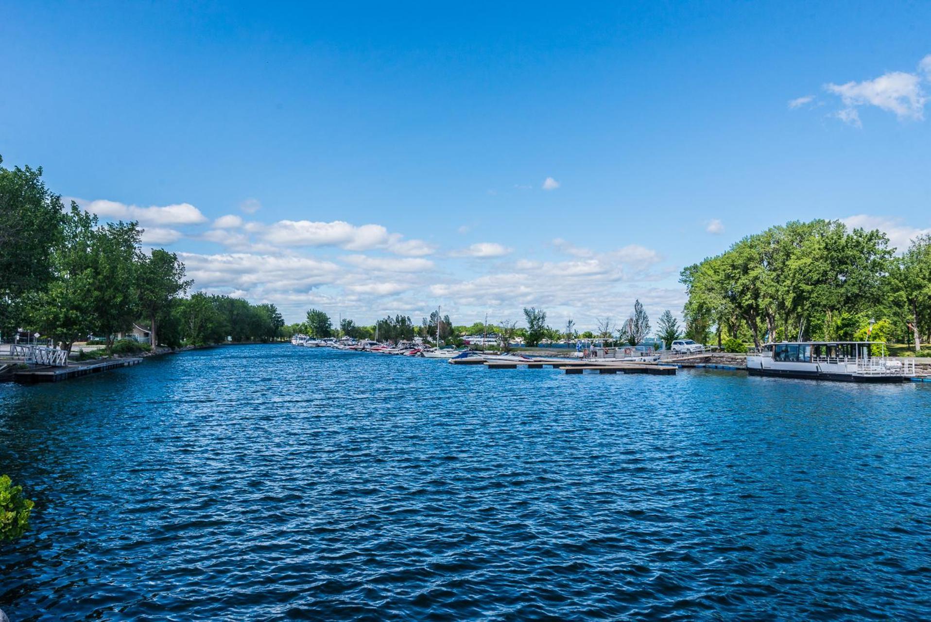 Centennial 6-Bedroom Waterfront Palace Sleeps 14 Montreal Exterior foto